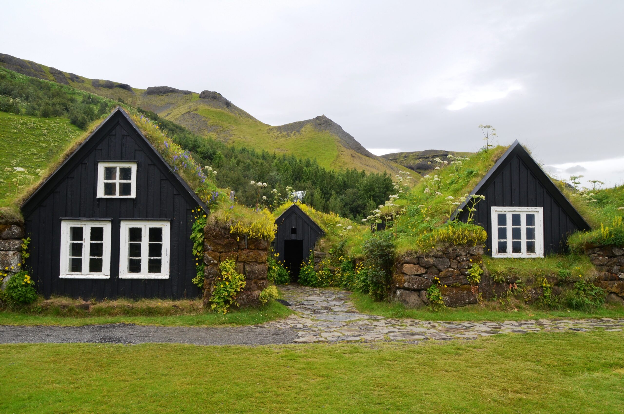 architecture barnyards as incredible tiny homes to live in